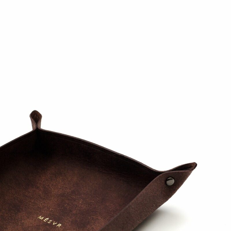 PUEBLO 方·收納盤 行李吊牌 提供英文燙金烙印與皮革刻字服務 古典工藝 - Official Site