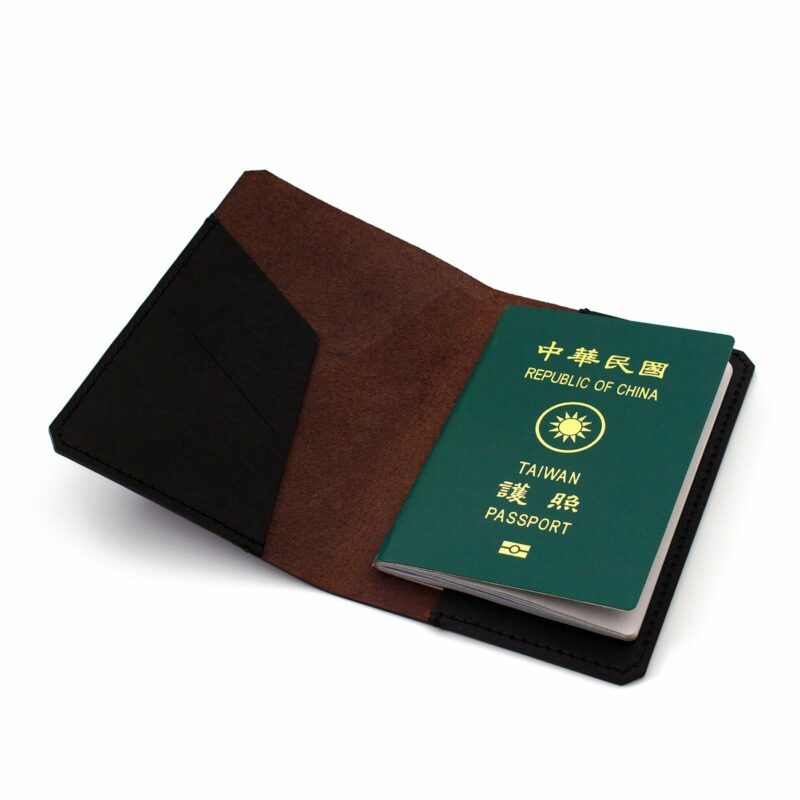 PUEBLO 護照套 提供英文燙金烙印與皮革刻字服務 古典工藝 - Official Site